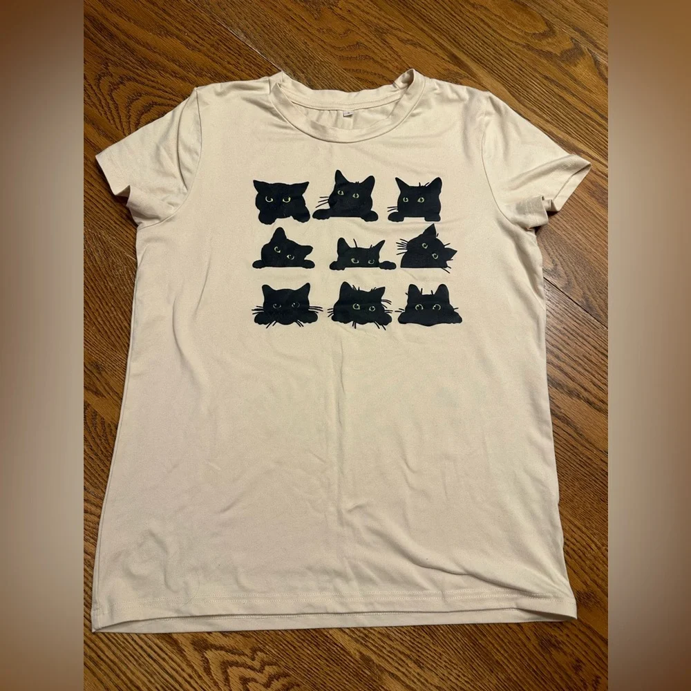 Black Cat Graphic T-Shirt Beige Short Sleeve Size Small